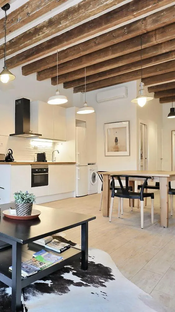 Lovely Flat At Sagrada Familia Barselona Daire