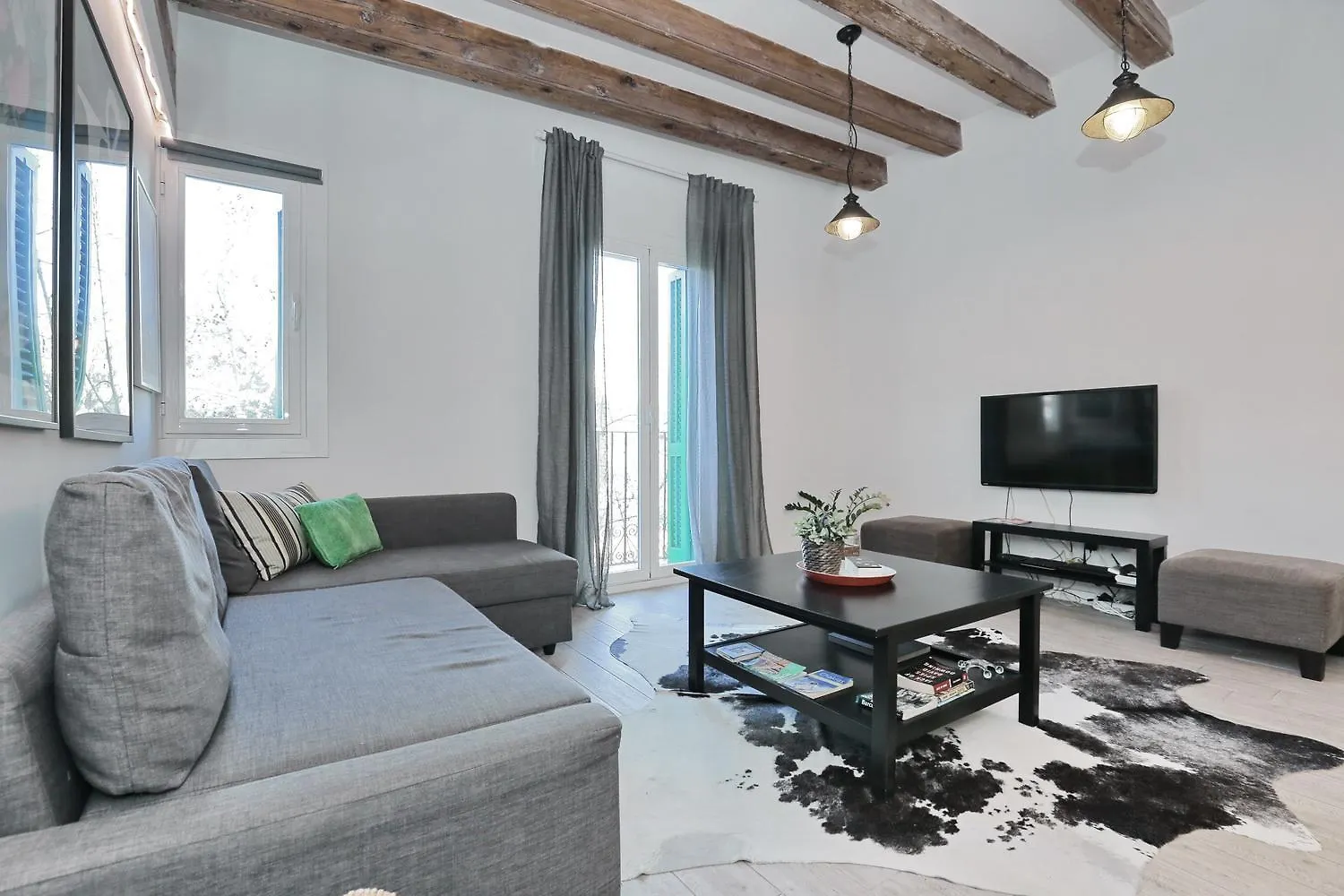 Lovely Flat At Sagrada Familia Barselona 0*,  İspanya